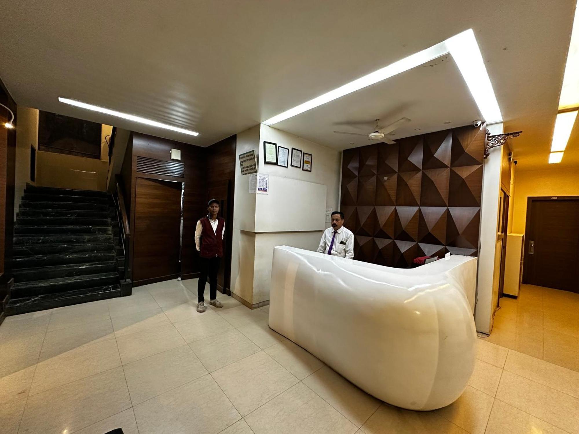 The Saffron Suites Sasupāda Exterior photo